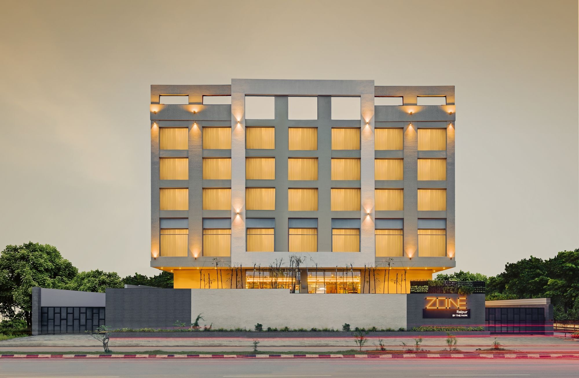 Zone By The Park Raipur Hotel Eksteriør billede